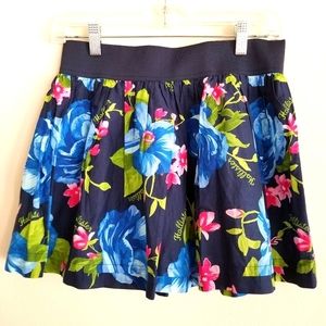 HOLLISTER FLORAL SKIRT M